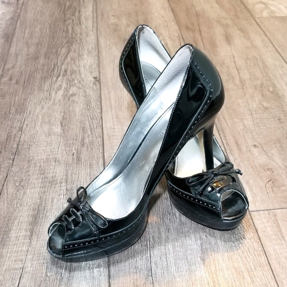 Marc Fisher Women's Black Platform Peep Toe Pumps Size 8.5 - Picture 2 of 6